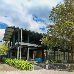 3* Hotel The Domain