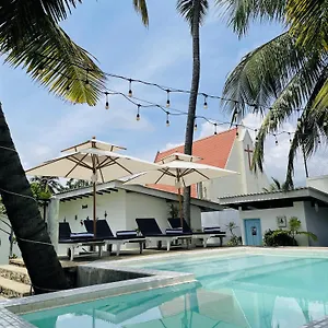 3* Hotel Chelsi Blu By The Governor